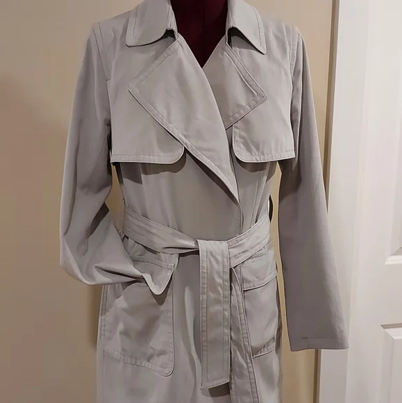 Light Weight Trench - Picture 1 of 6